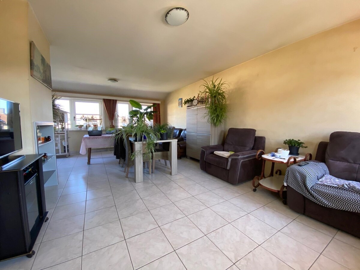 Appartement met 2 slaapkamers en garage te Koekelare 