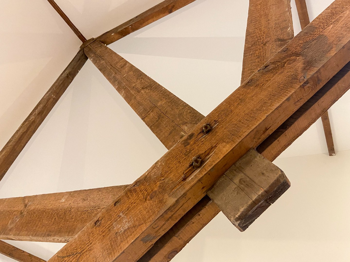 Stijlvol gerenoveerde stadswoning op topligging te Kortrijk! 