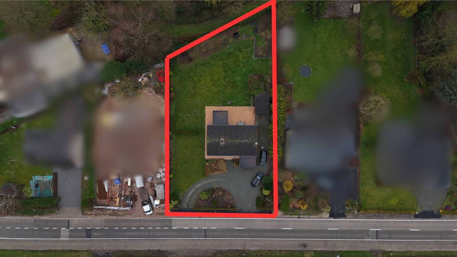 Eigendom met mogelijkheden op  meer dan 1500 m² 