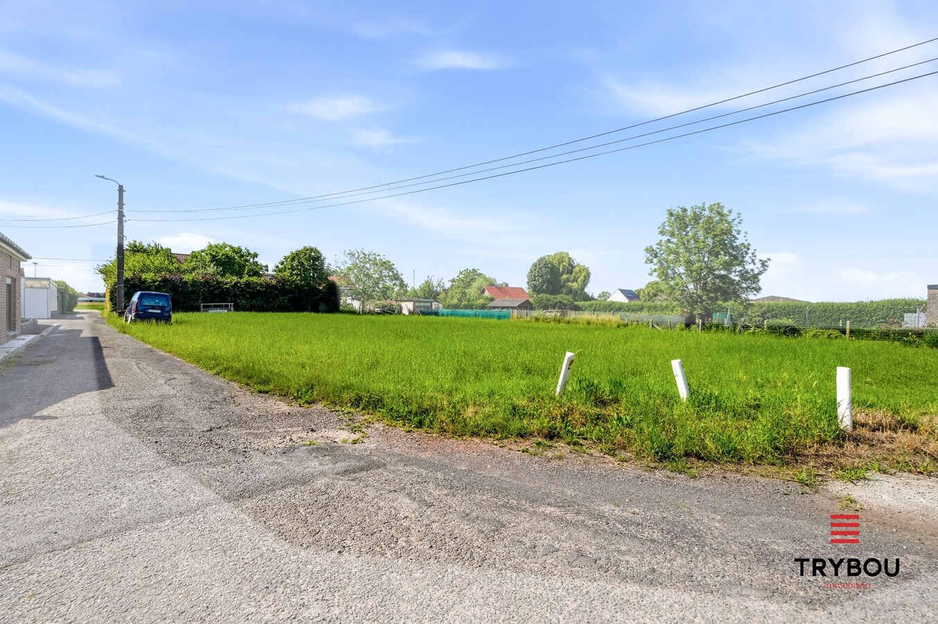 Te renoveren ruime halfopen bebouwing op een perceel van 1491m² met 7 slaapkamers! 
