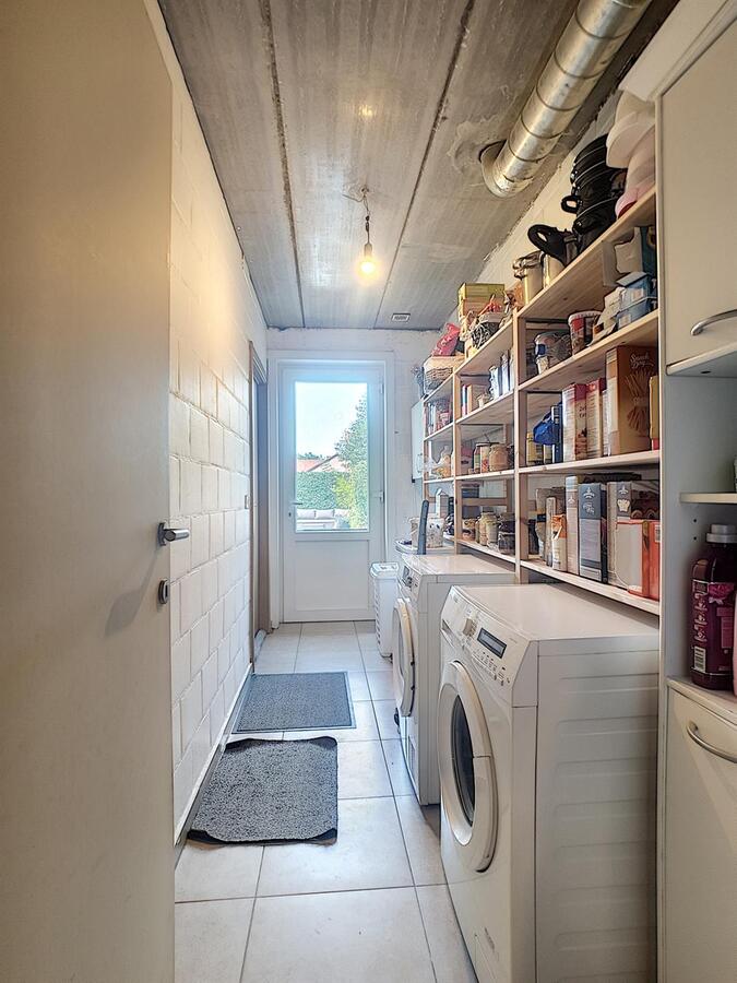 Recente halfopenbebouwing met 4 slaapkamers - Moerkerke 