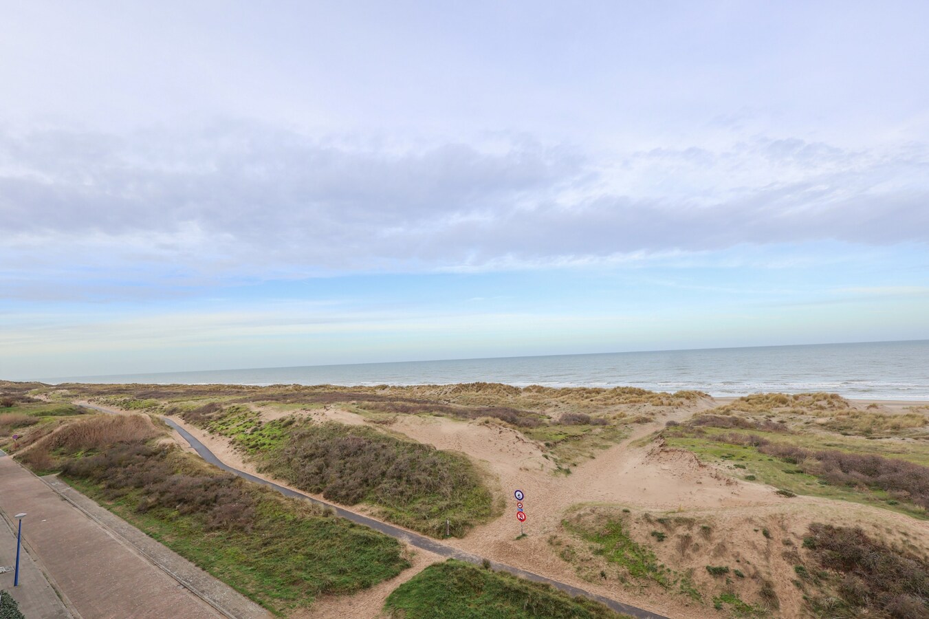 Ruime studio met prachtig zeezicht in de Res. Plaza I 