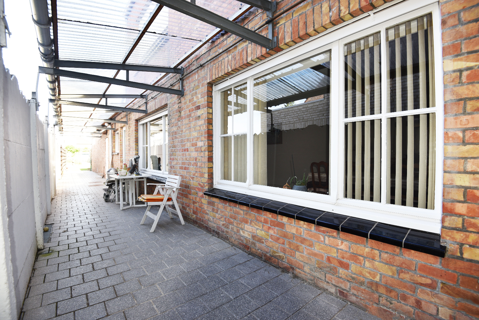 Op te frissen woning met 4 slpks en tuin  te Maldegem Kleit 