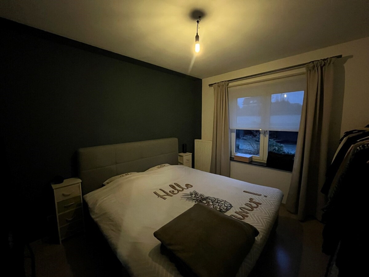 Modern appartement in hartje Dikkelvenne 