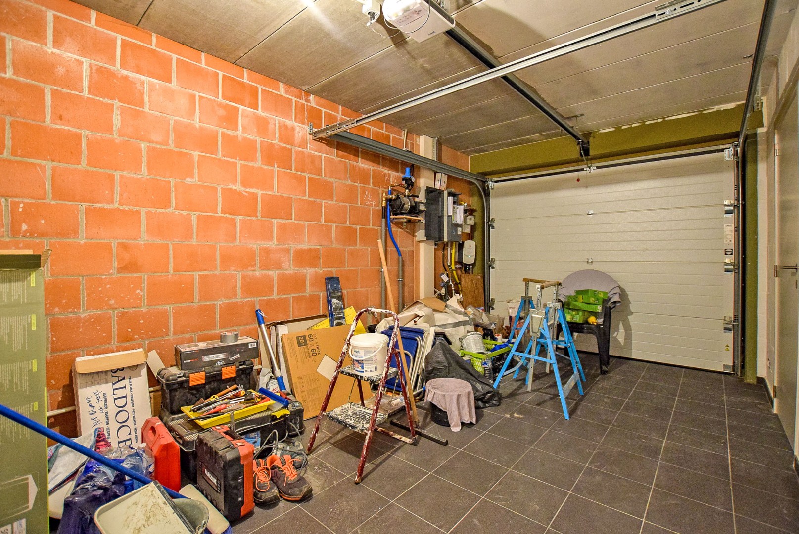 Prachtig afgewerkte nieuwbouwwoning met 4 slaapkamers te Pervijze (Diksmuide). 
