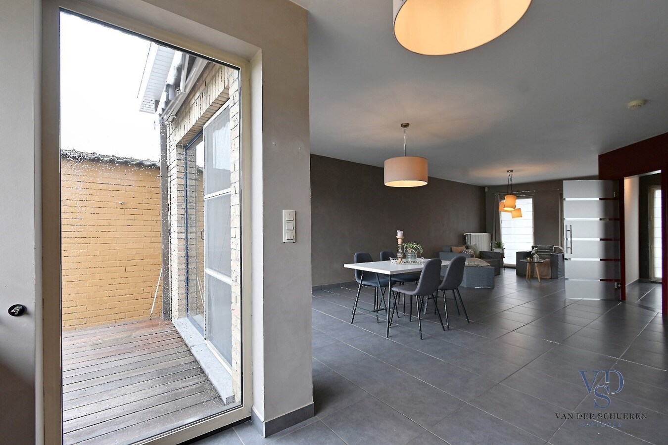 Bijzonder praktische bel-étage-woning 