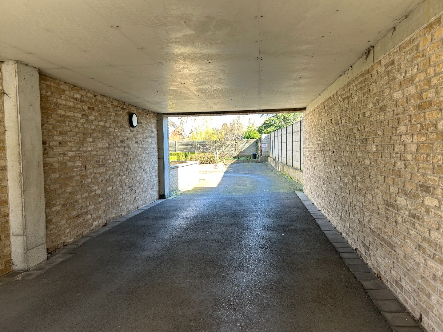 Prachtig hoekappartement met garage en private berging 