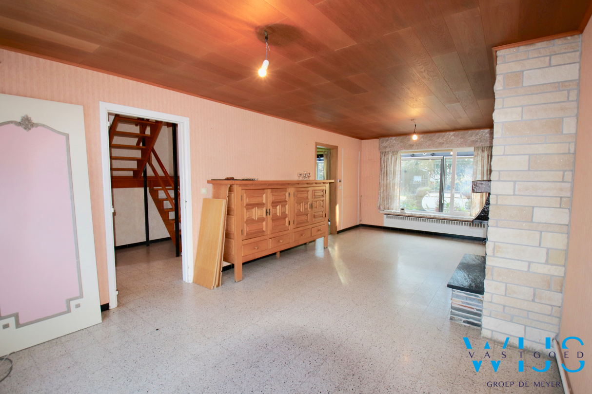 Stevige ruime gezinswoning op een prachtig perceel te KLUIZEN ! 