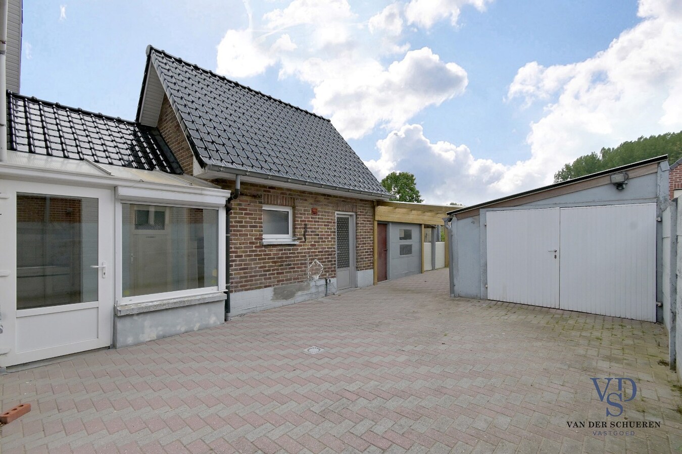 Charmante woning te Landskouter. 