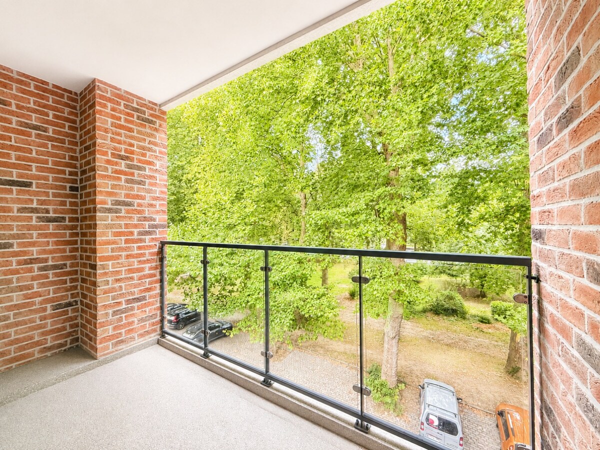 Bel appartement 1 chambre avec bureau et terrasse ! 