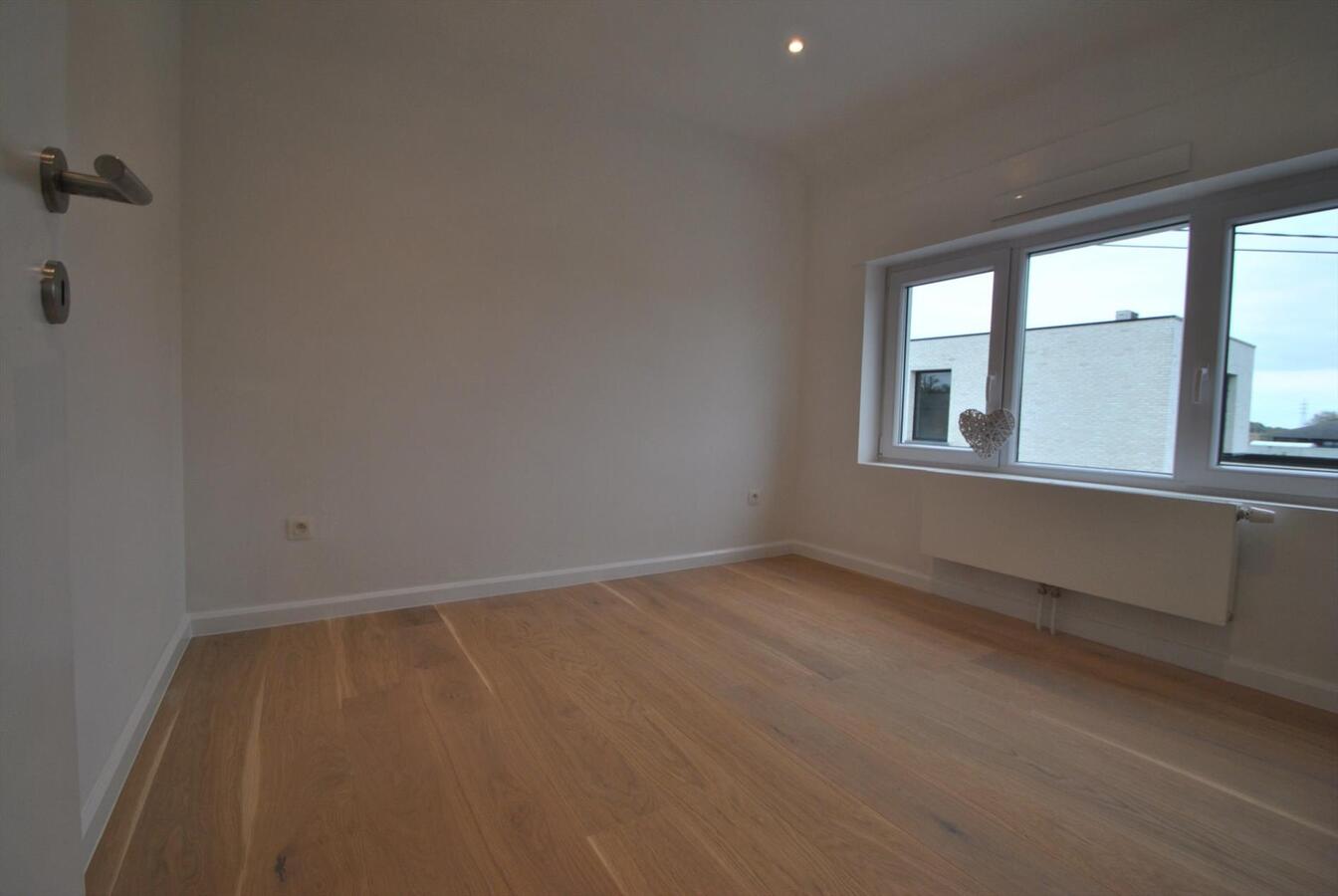 Landelijk gelegen vrijstaande woning met 4 slaapkamers 