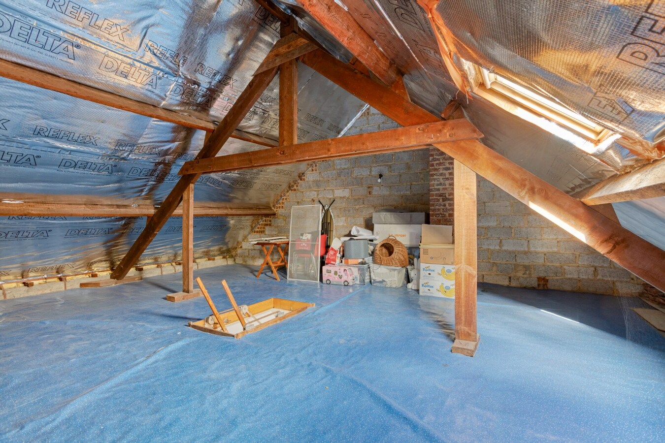 Prachtig HOB met 4 slaapkamers, garage en zonnige tuin 