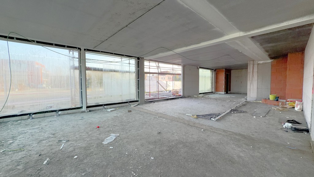 Nieuwbouw commercieel gelijkvloers te koop aan station Eke-Nazareth