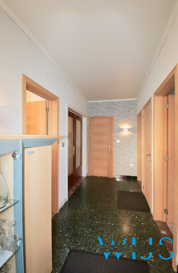 Instapklaar woonhuis op een leuke perceel te ZELZATE ! 