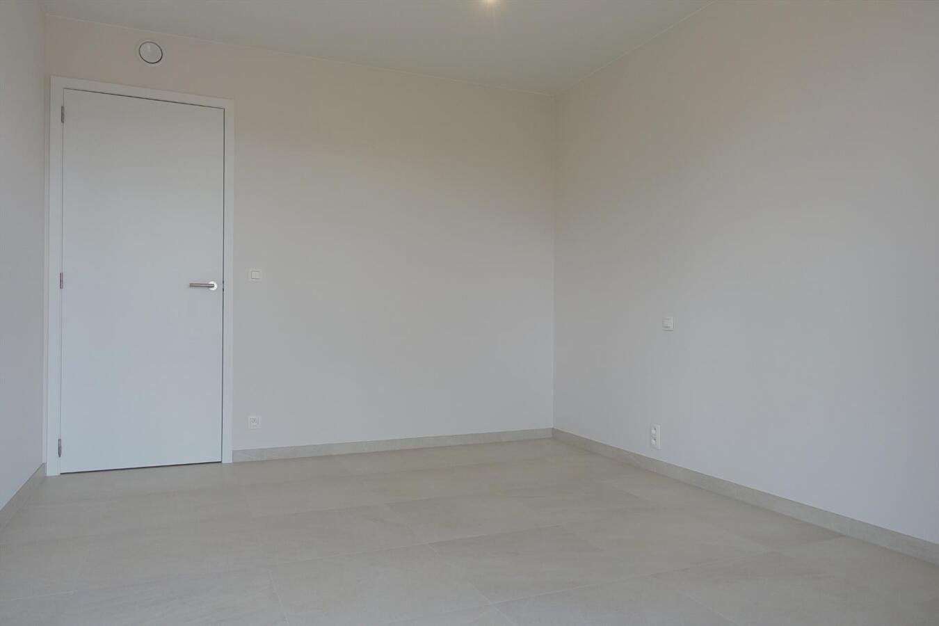 Prachtig nieuwbouwappartement met garage 