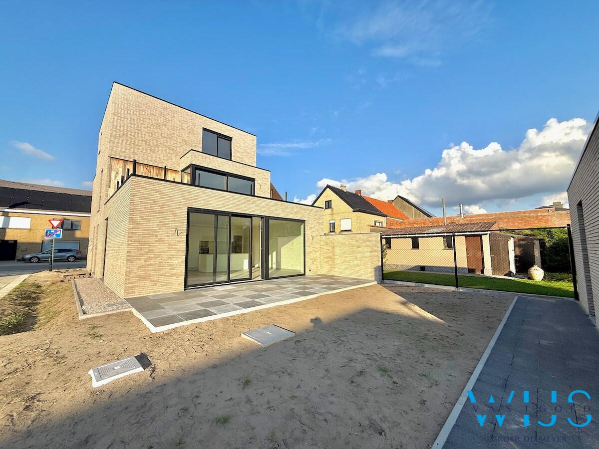 Verhuurd duplex - Oosteeklo