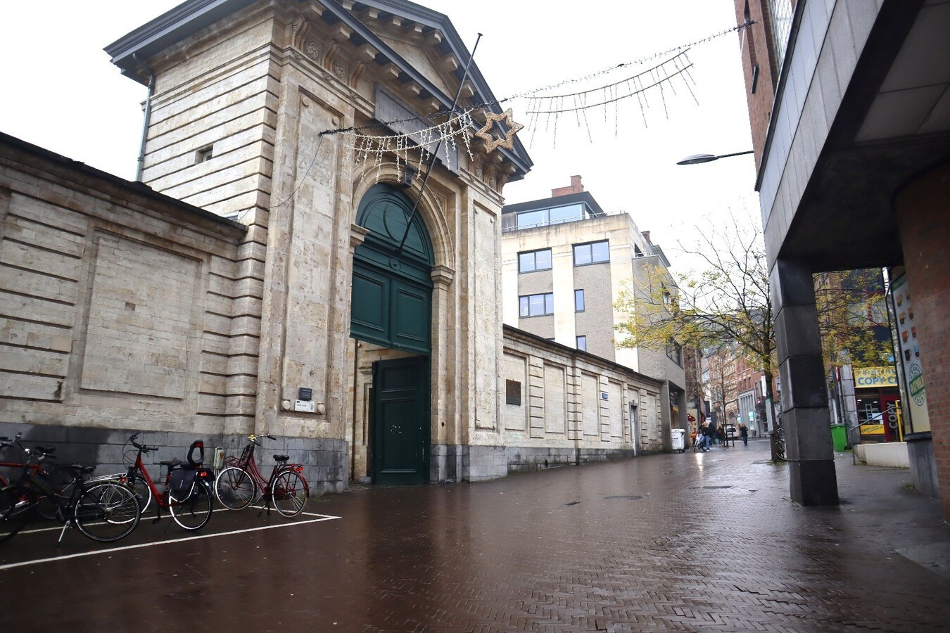 Autostaanplaats centrum Leuven, Tiensestraat (wandelgedeelte) 