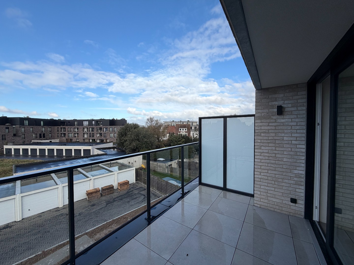 Nieuwbouwappartement met garage 