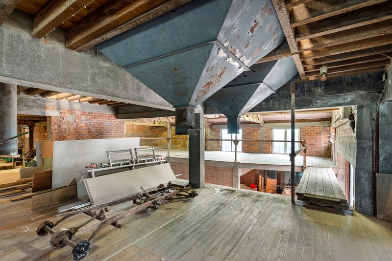 Multifunctionele eigendom in landelijk Hooglede! 