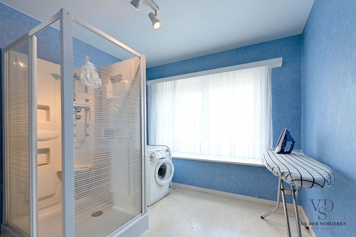 Degelijke, ruime eigendom in rustige residentiële wijk 