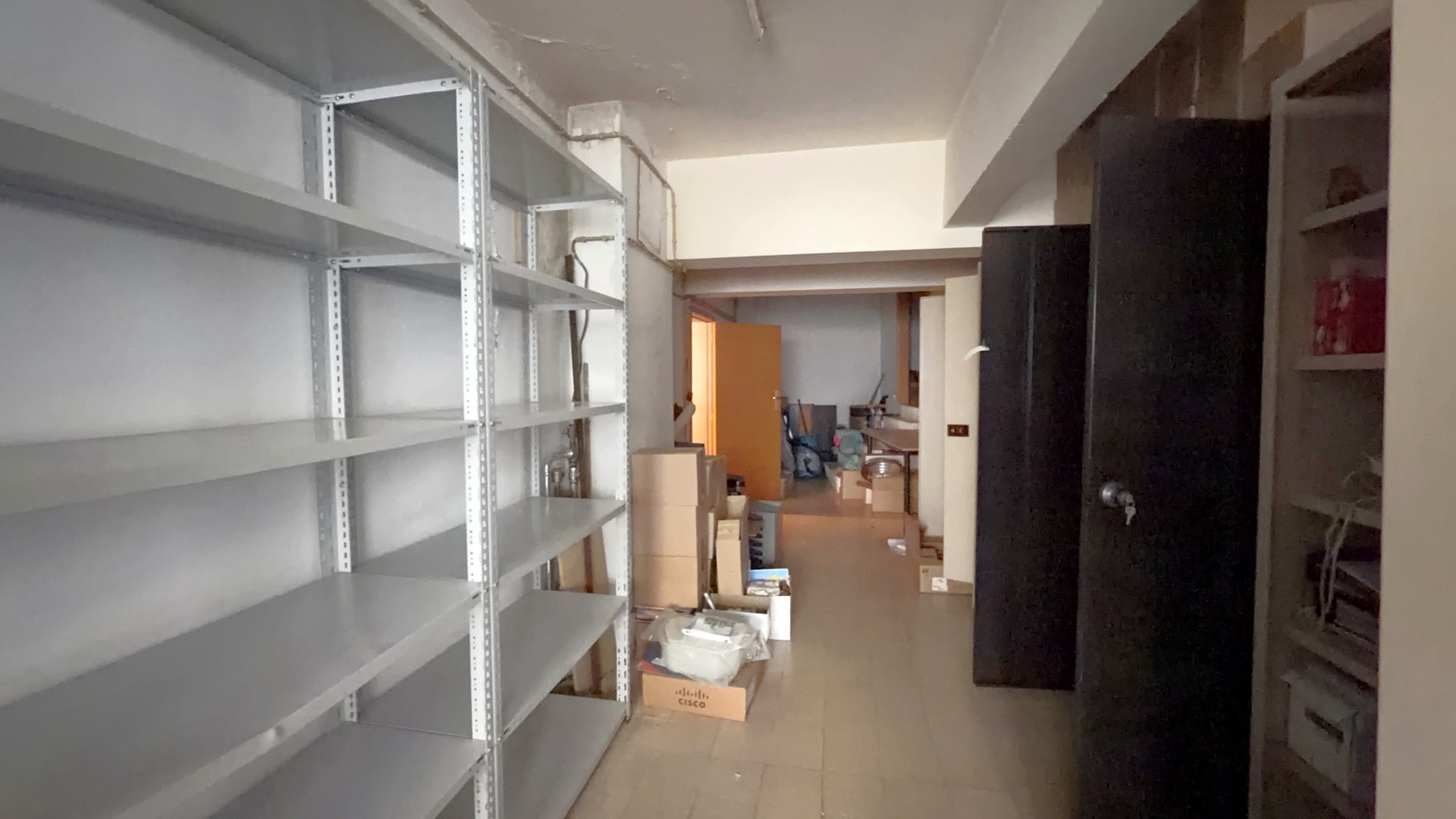 Winkelruimte te koop in Bagattenstraat te Gent