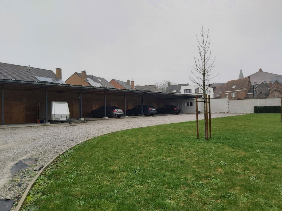 Carport - Gavere centrum. 