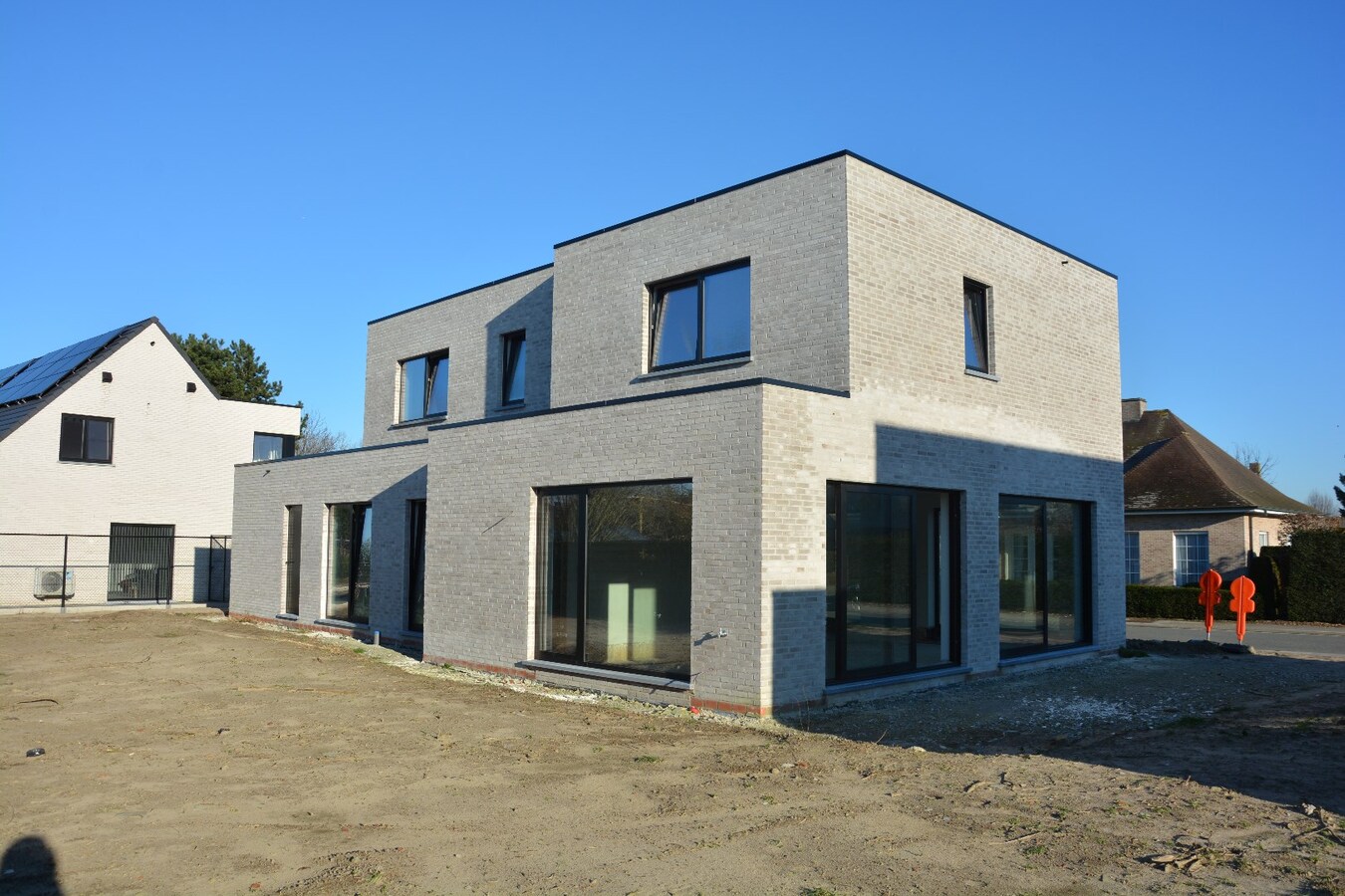 2 Ruime nieuwbouwvilla's op rustige ligging 