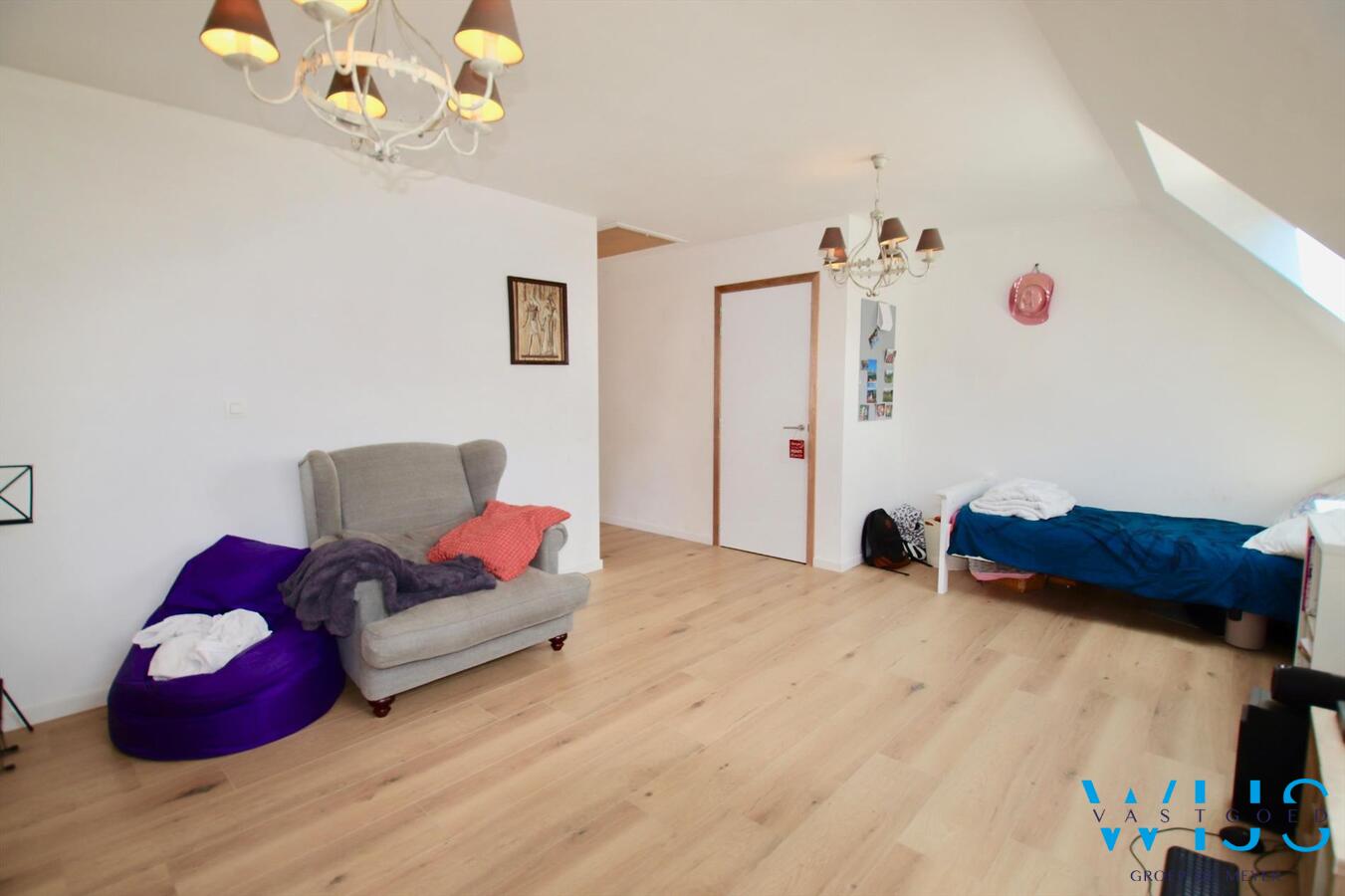 Enorm ruime nieuwbouwwoning op een perceel van 1088 m² te ERTVELDE ! 