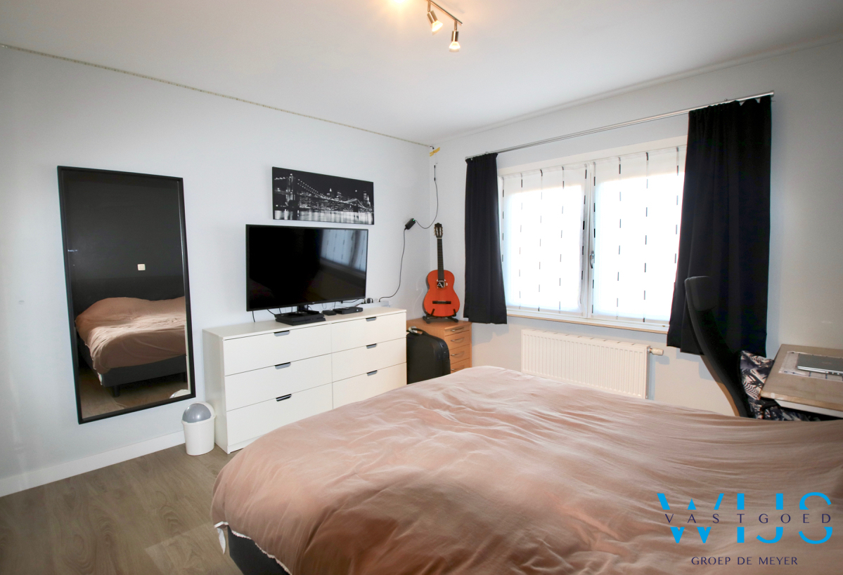 Instapklaar woonhuis met 4 slaapkamers &amp; tuin te Ertvelde ! 