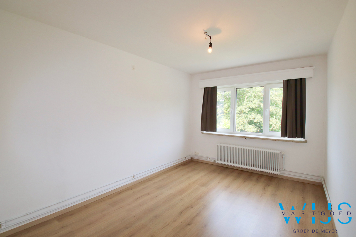 Instapklaar &amp; volwaardig appartement in Sint - Amandsberg 