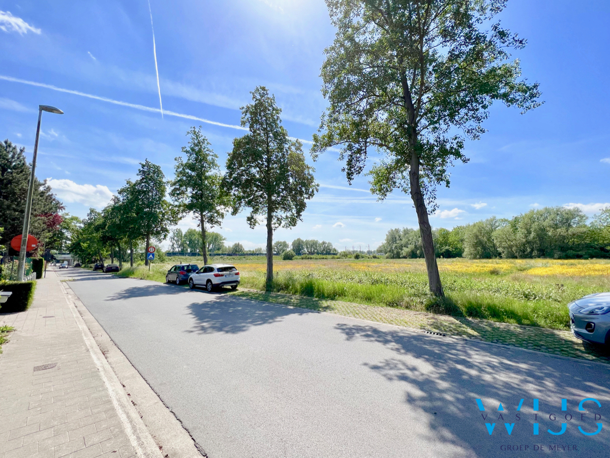 Lichtrijke woning op een toplocatie in Drongen ! 