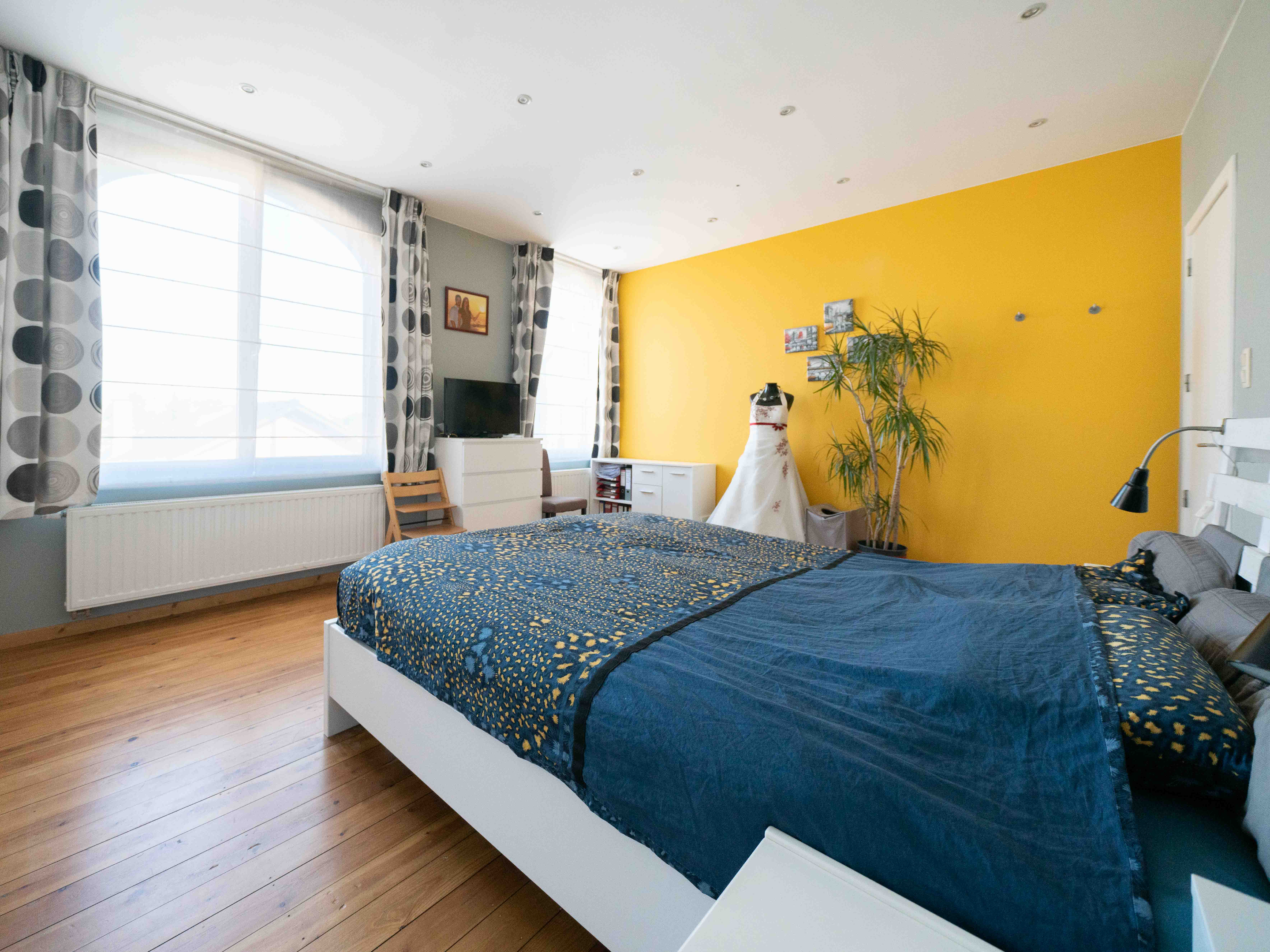 Volledig gerenoveerde woning met 4 kamers, tuin en garage 