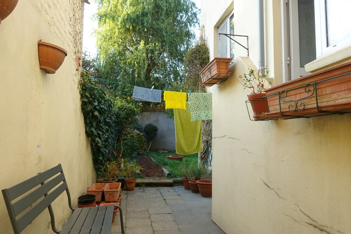 Kleinschalig appartementsgebouw met 3 appartementen 