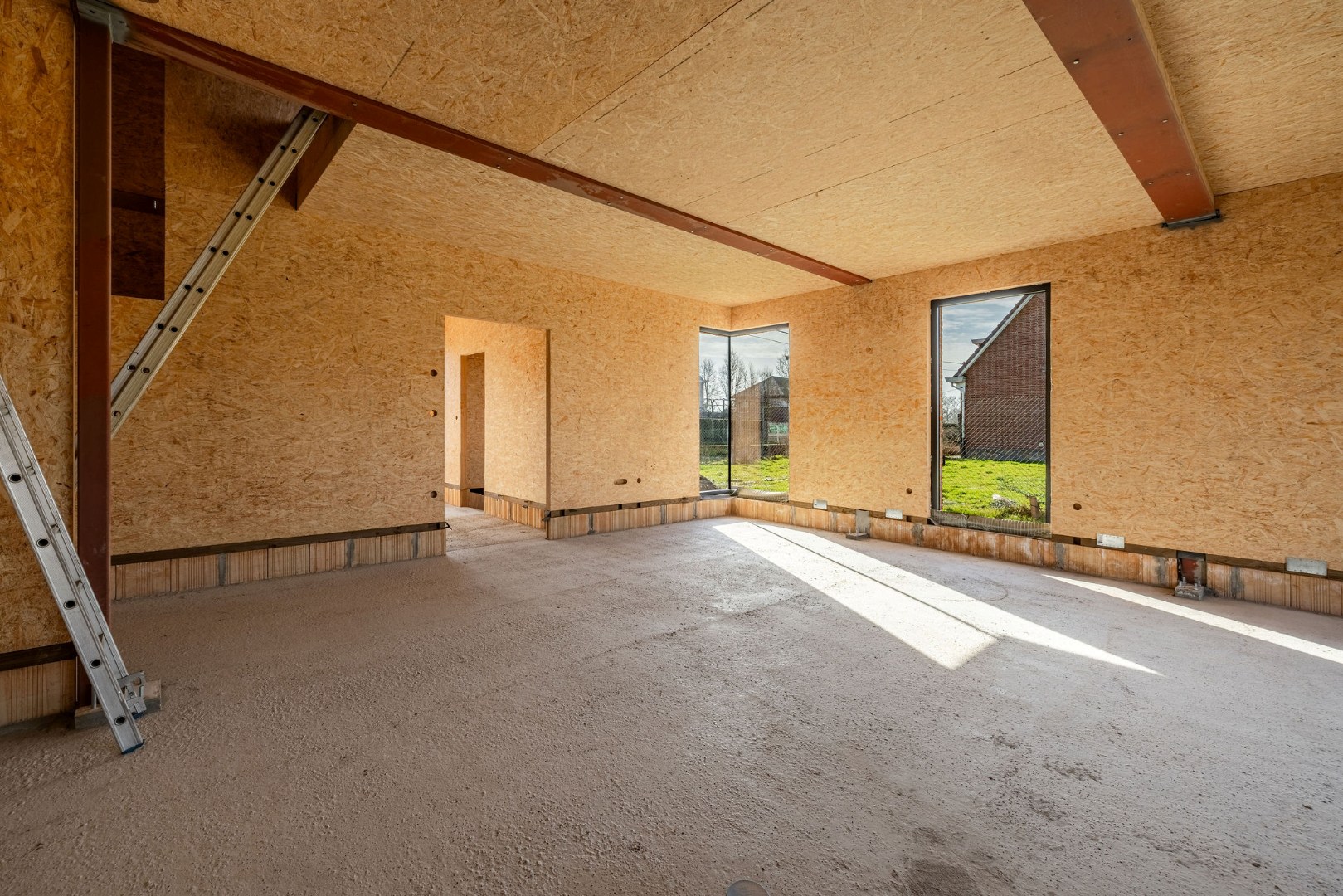 Exclusieve woning met 5 slaapkamers en royale tuin in Kruibeke, vlak bij Antwerpen 