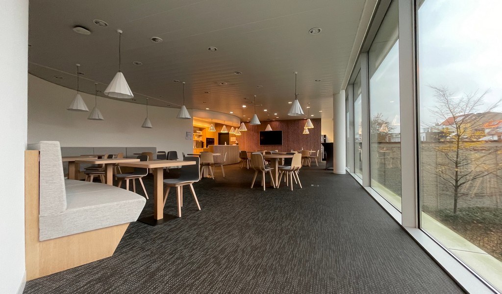 Hedendaagse kantoren te huur in Onyx Building te Berchem