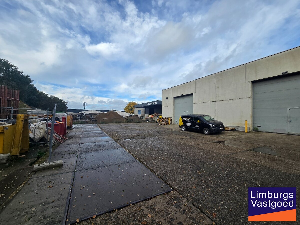 DE WAERDE - KMO UNIT 5 - 377m² - nabij E-314 