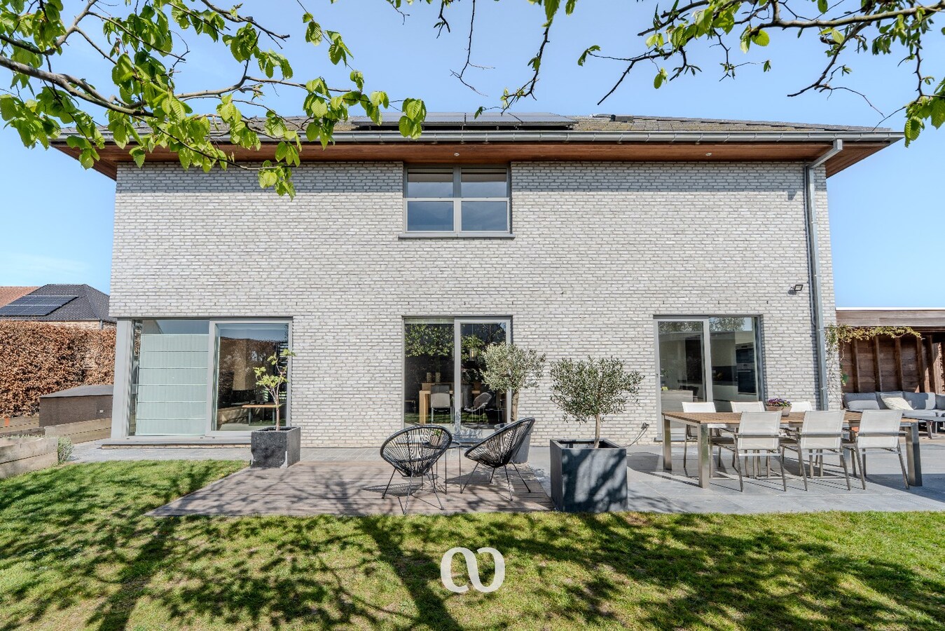 Recent gebouwde villa op rustige locatie 