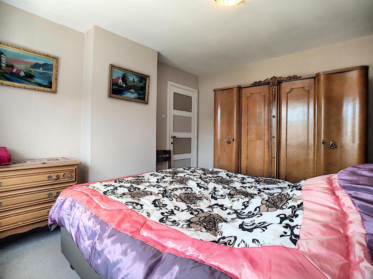 Te moderniseren woning op aangename ligging - Heist 