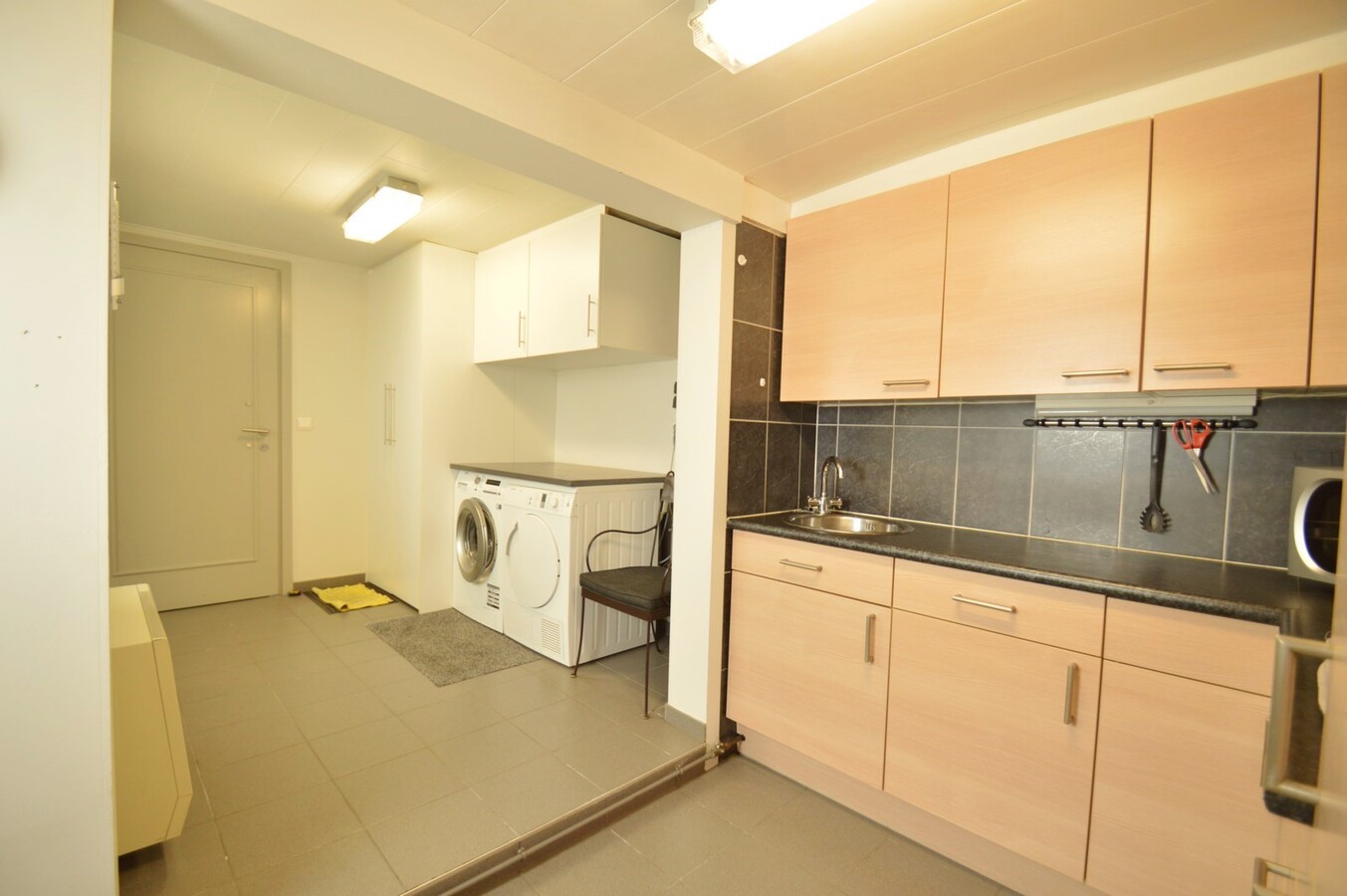 Knappe gezinswoning met dubbele garage - Heist 