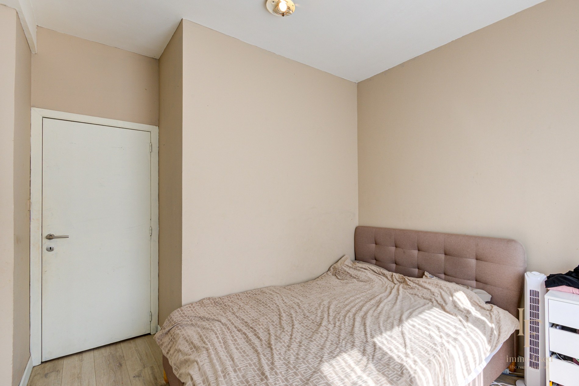 Appartement met twee slaapkamers en gezellig terrasje te Merksem! 
