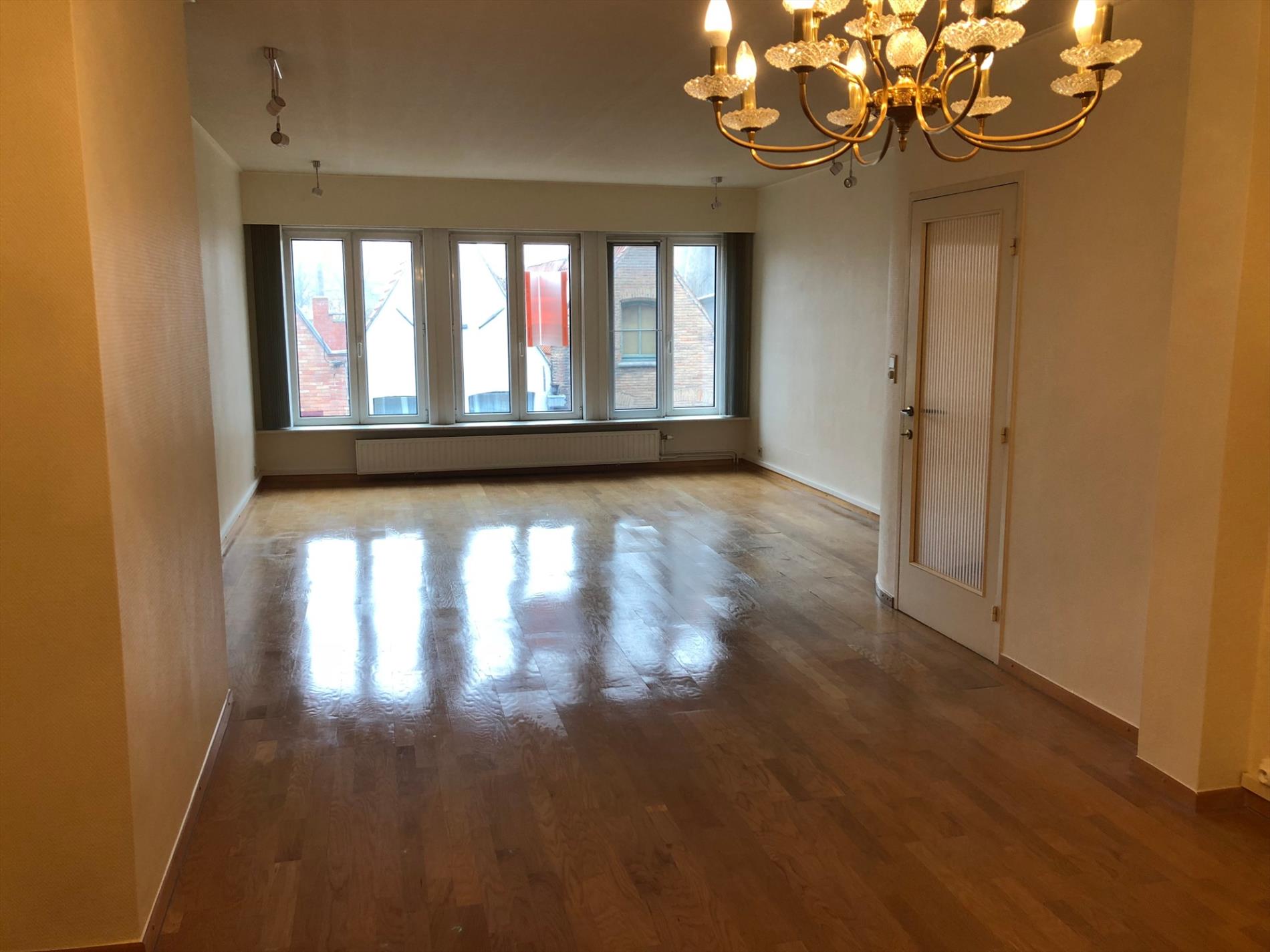 Luchtig appartement met balkon 