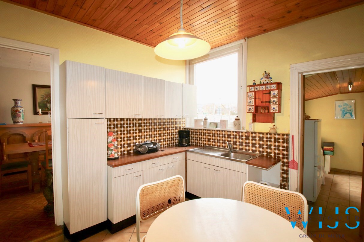 Te renoveren woonhuis in het dorp van Boekhoute ! 