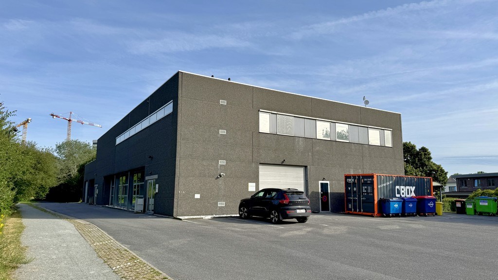 Kantoor/labo met klein magazijn te huur in Technologie-park Zwijnaarde
