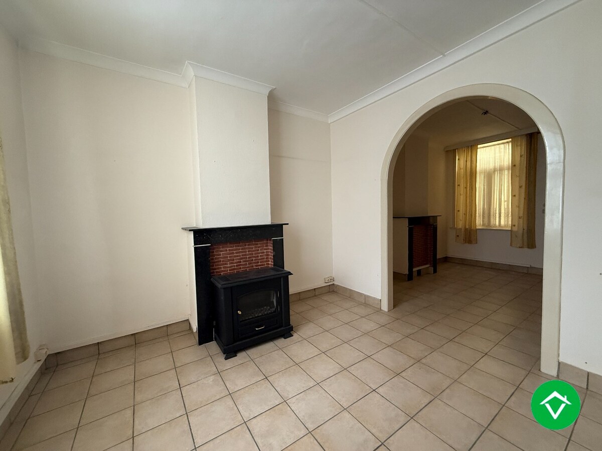 Gezellige rijwoning met 3 slaapkamers en tuin te centrum Roeselare 