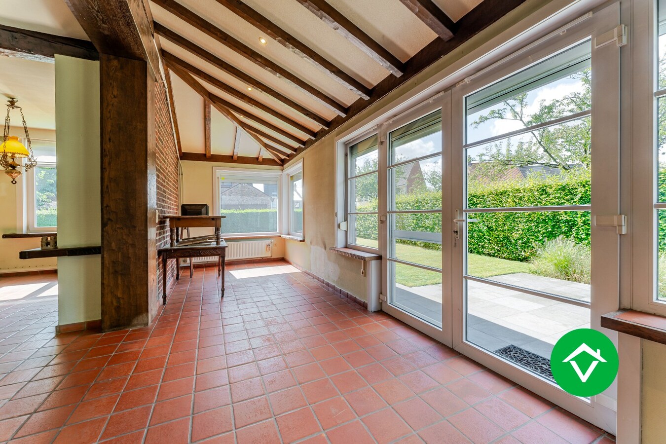 Ruime halfopen bebouwing met 4 slaapkamers en ruime tuin! 