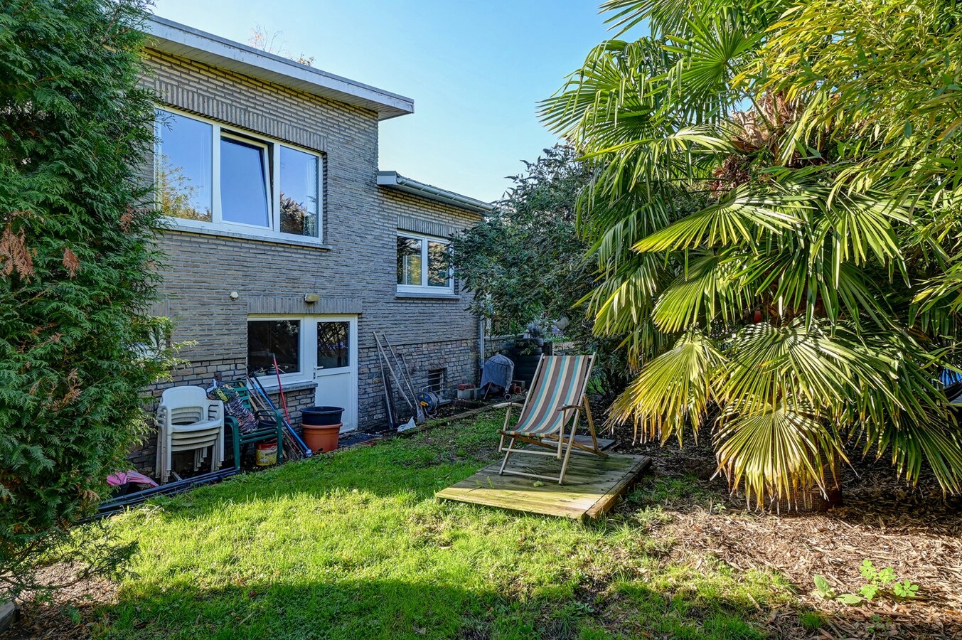 Open bebouwing op een perceel van 28m breed 