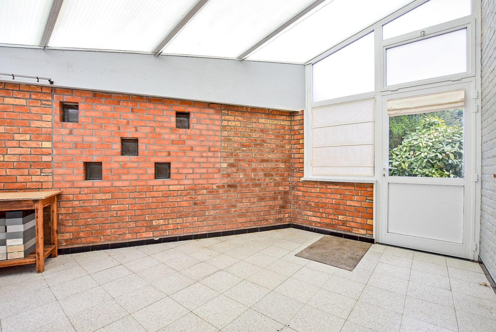 Te renoveren alleenstaande woning met 3 slaapkamers. 