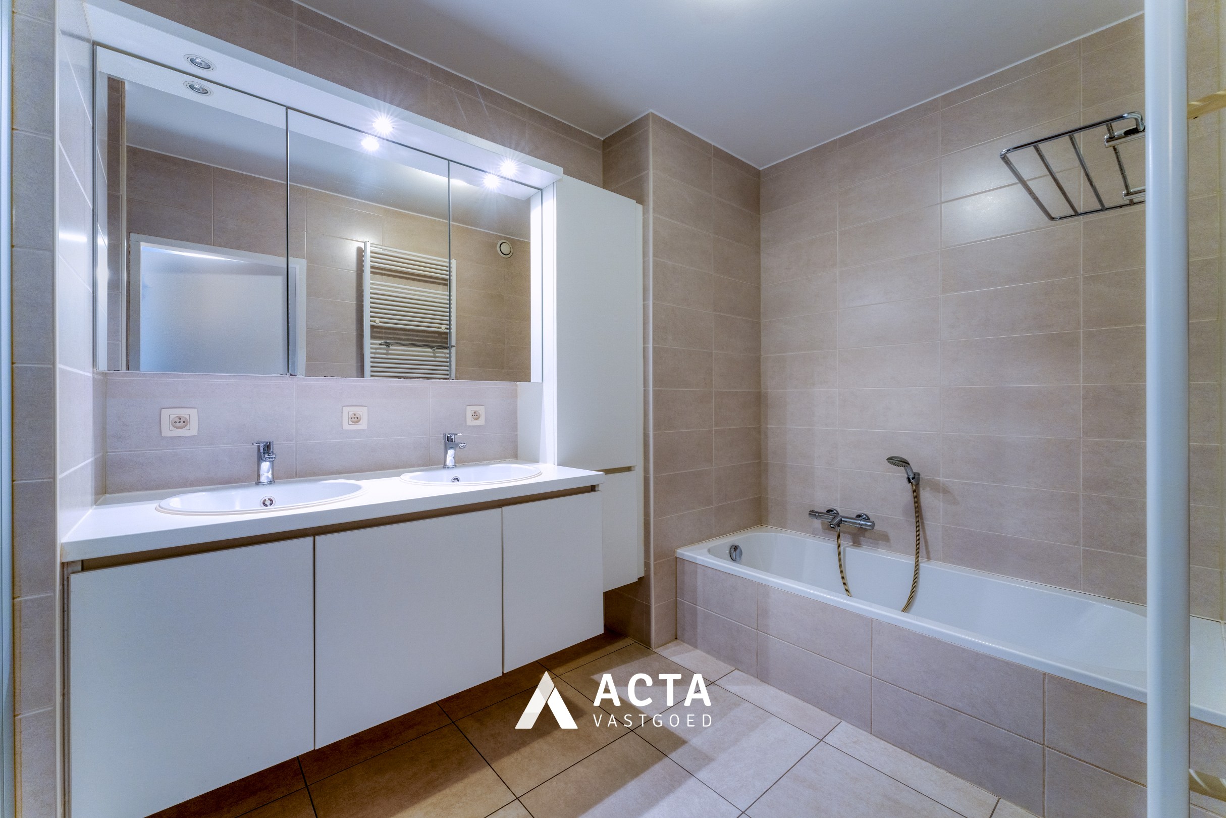 Recent appartement met twee slaapkamers aan het Leopoldpark! 