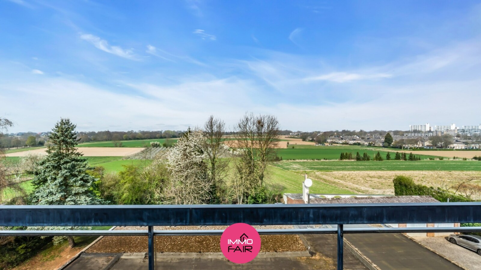 Modern, instapklaar appartement met dubbel terras vlakbij Maastricht 