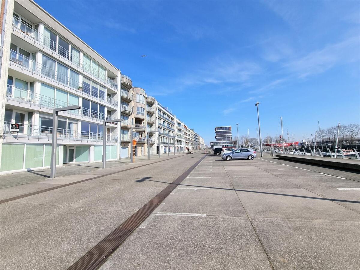 Zeer ruim, te renoveren appartement van 114m² met prachtige zichten - Zeebrugge 